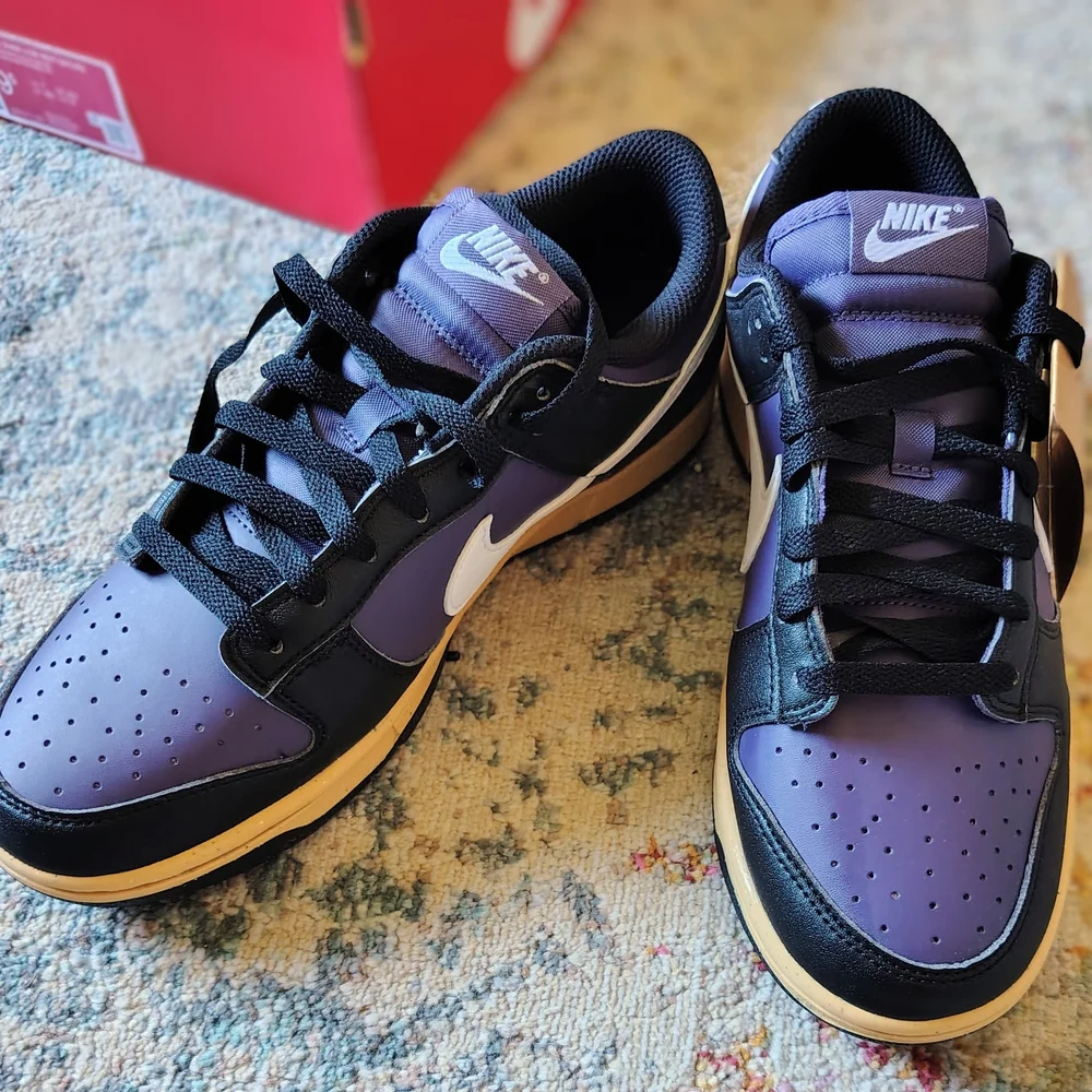 Nike Women's Purple, Black & White Low-Top Sneakers - Picture 3 of 9